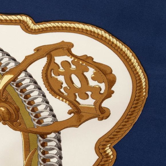 Pre-Loved Hermes Reprise Silk Scarf 90 - Picture 9 of 10